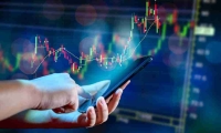 工信部：将全力推进人工智能赋能新型工业化 加强通用大模型和行业大模型的研发布局